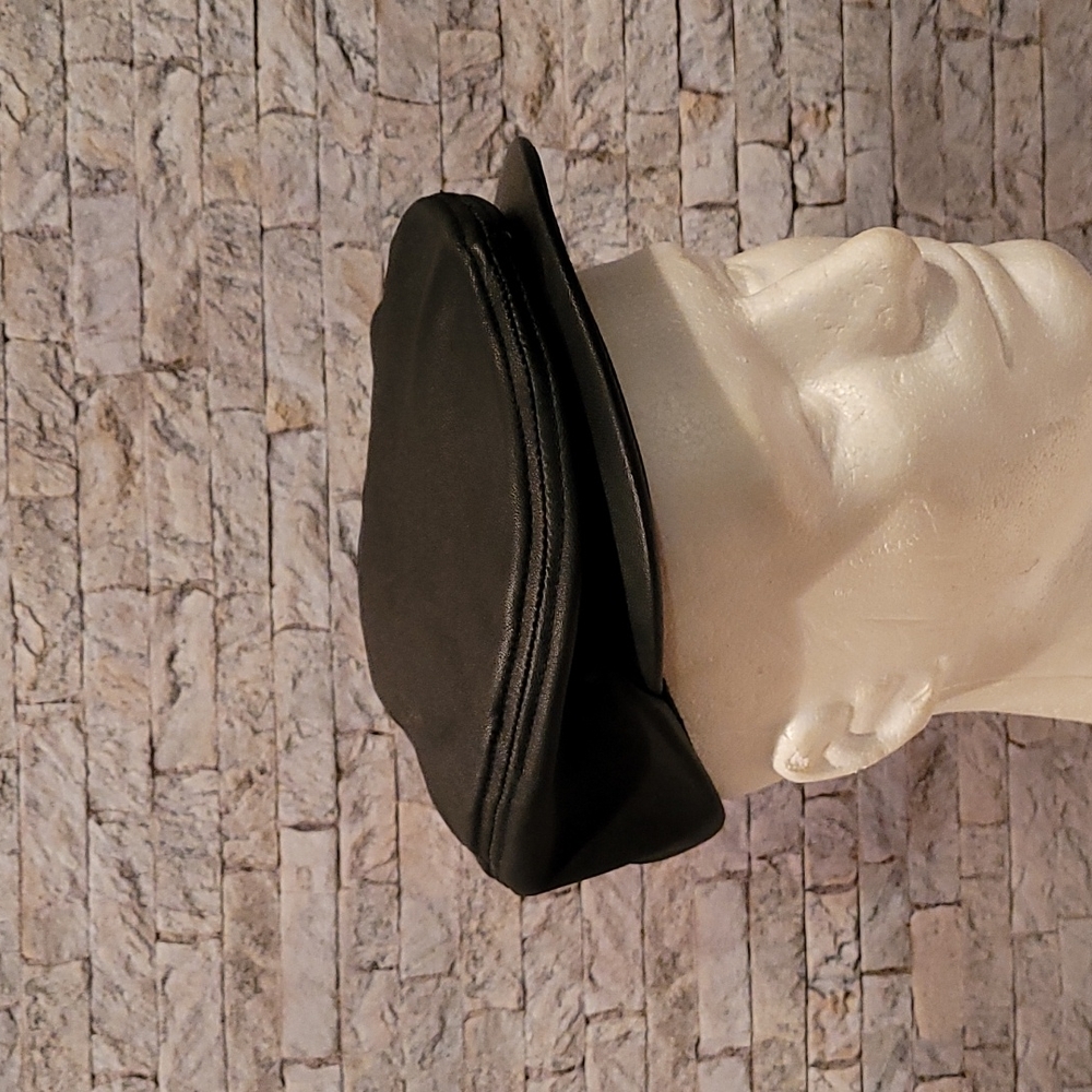 Capas Black Lambskin Newsboy Cabbie Hat
